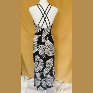 Venus Tropical Palm Leaf Print Maxi Dress – Halter V-Neck Summer Hawaiian S/M